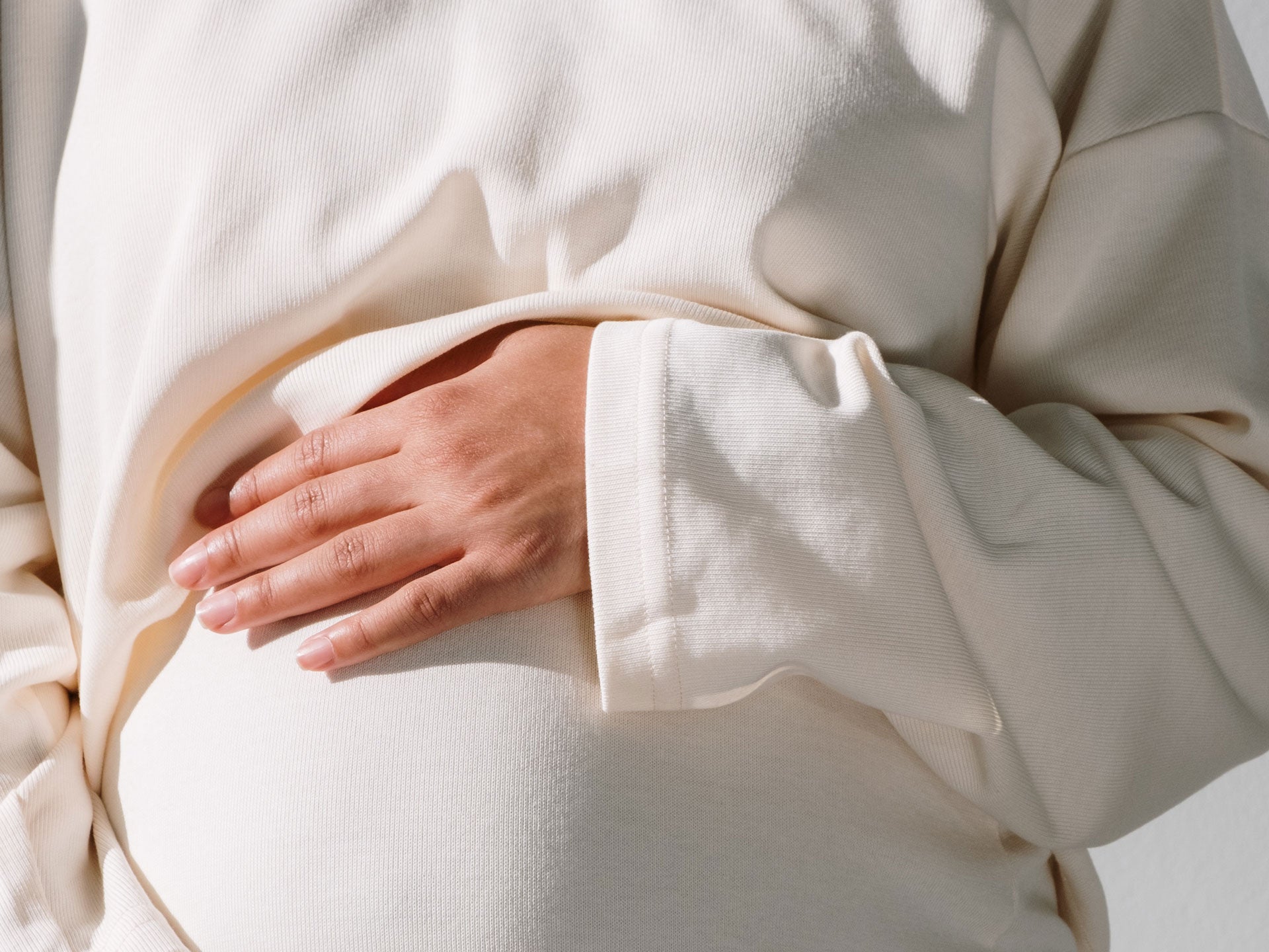 Personalisierte Namensarmbänder für Mütter und das Baby