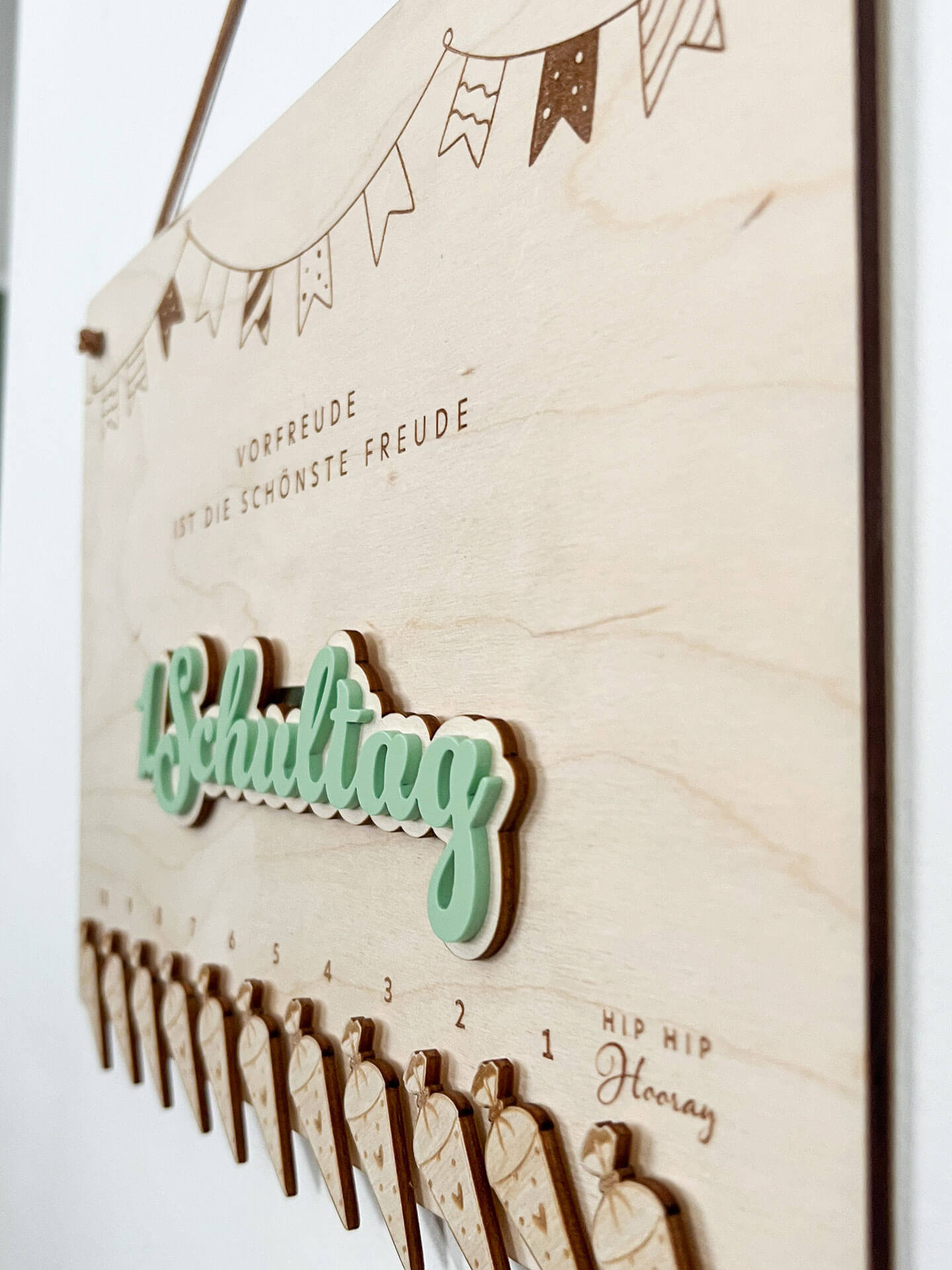 Schultüten-Magnet für deinen Countdown-Zähler aus Holz